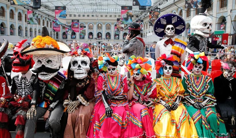 Catrinas Procesion in Mexico City
